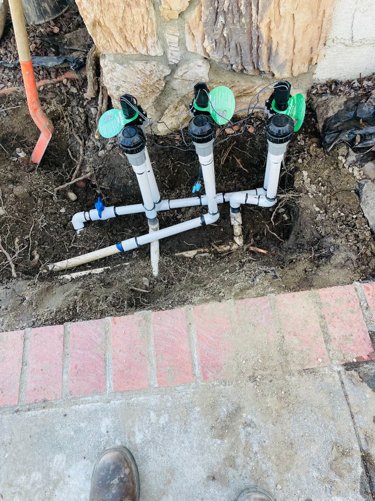 Complete irrigation valve manifold